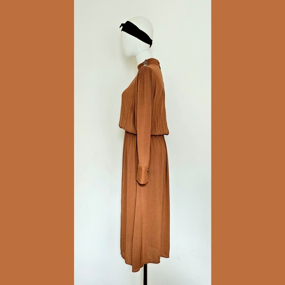 ZARA Midi Dress with Shoulder Details - Picture 2 of 13